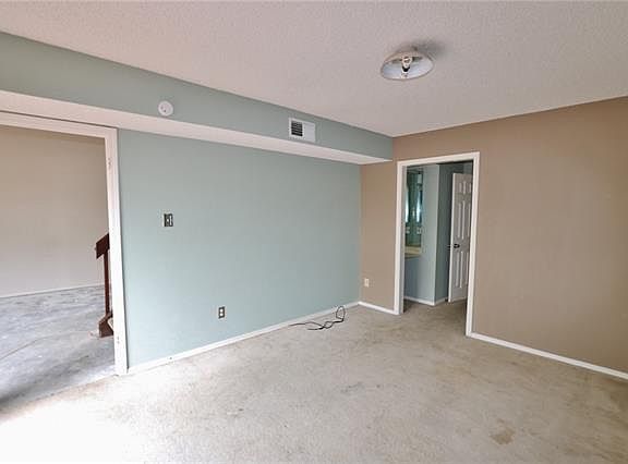 4th image of 2312 Ashley Dr APT 130