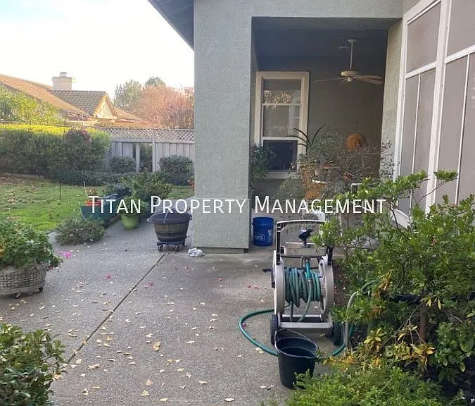 6184 Burnt Cedar Way — Photo 21