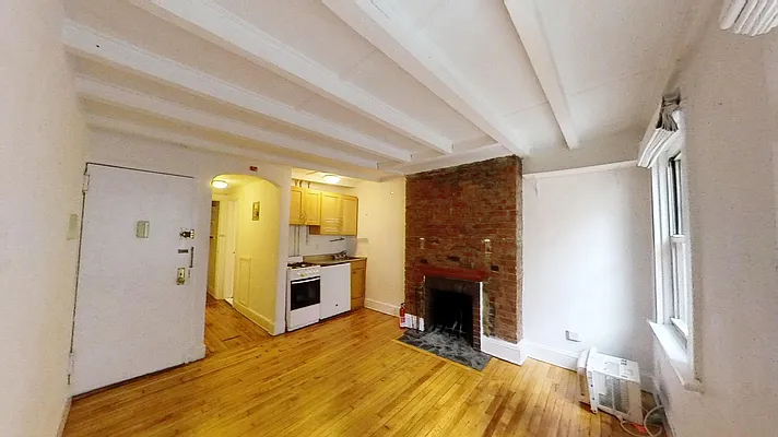 Rented by Triplemint | media 8