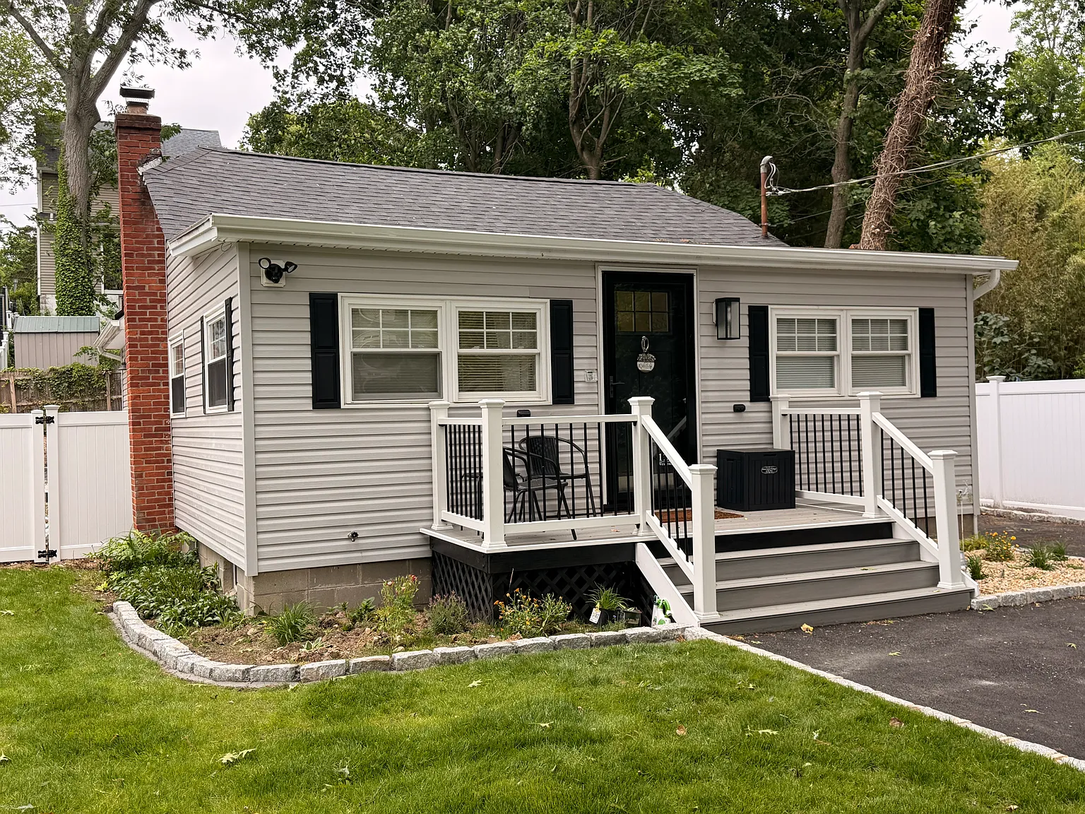 2 bed, 700 sqft, $3,500 — Photo 2