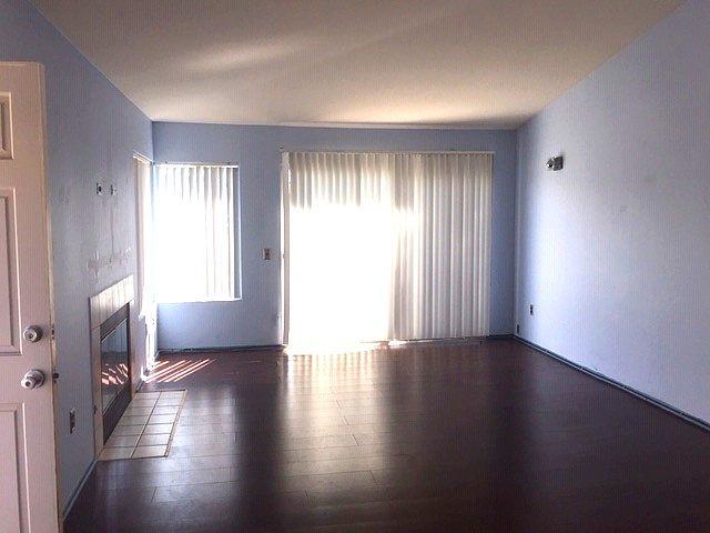 living Rm