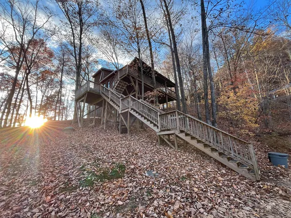 202 Getaways Rd, Stanton, KY 40380