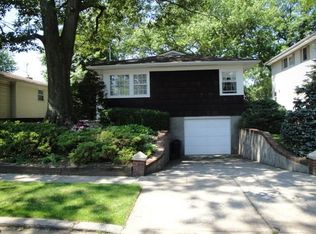 412 Thornycroft Ave, Staten Island, NY 10312