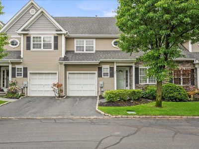 75 Paddington Circle, Smithtown, NY, 11787