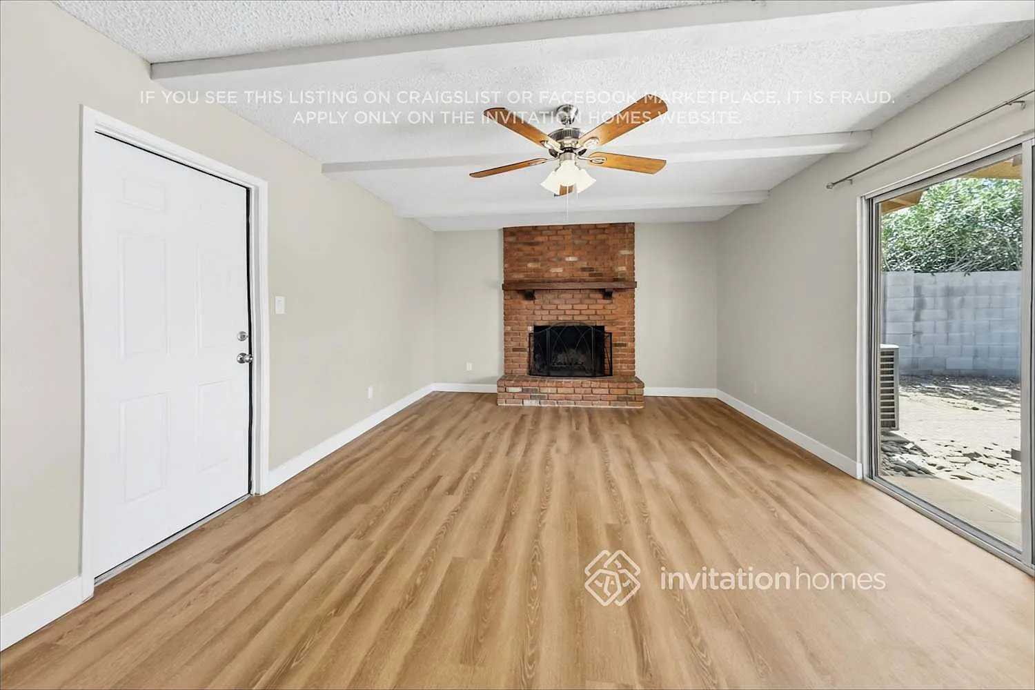 12042 N 28th Pl Phoenix, AZ 85028 — Photo 4