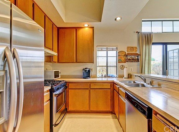 2nd image of 1007 Howard Ave Unit 26