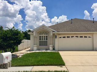 1924 Ravenridge St, Zephyrhills, FL 33543