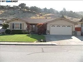 2189 Hillside Cir photo 1
