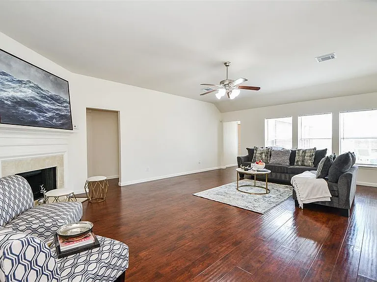 3207 Brook Arbor Ln — Photo 4