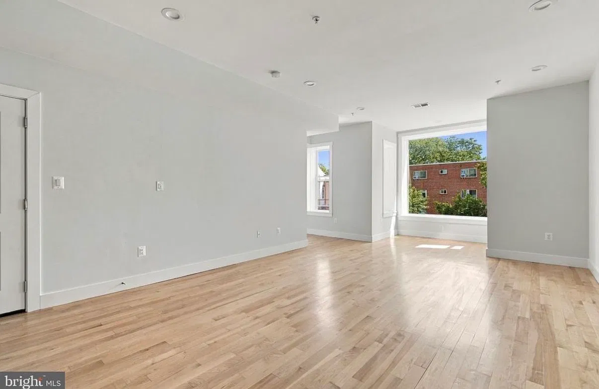 2 bed, 1273 sqft, $4,150 — Photo 3