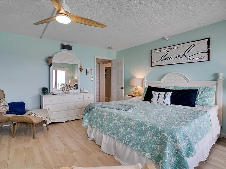 15000 Gulf Blvd #907 — Photo 17