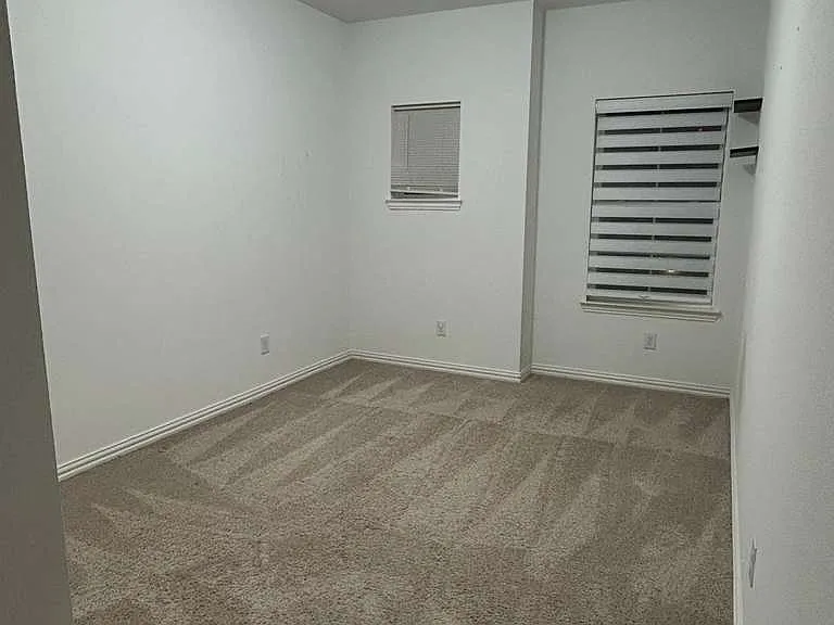 9935 Michael Irvin St — Photo 9