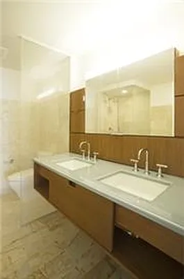 Rented by (Legacy) Elegran | media 27