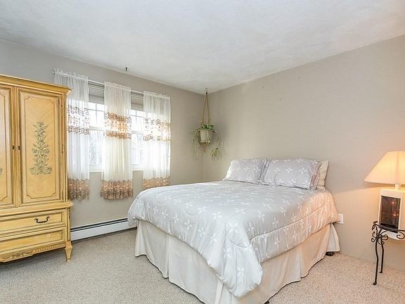 2nd image of 11 Kenmar Dr Unit 17