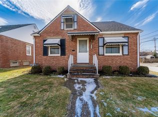8927 Torrance Ave, Brooklyn, OH