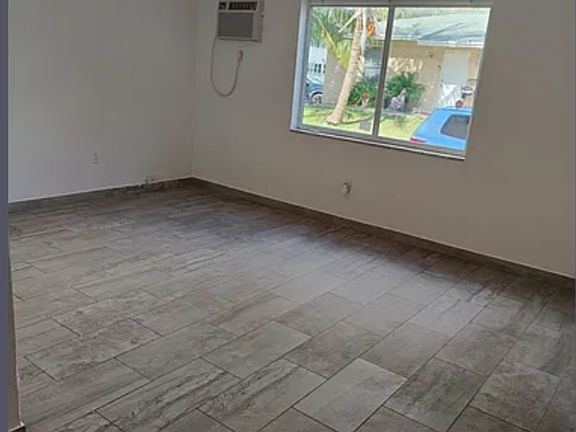 2nd image of 7839 N Bayshore Dr #6