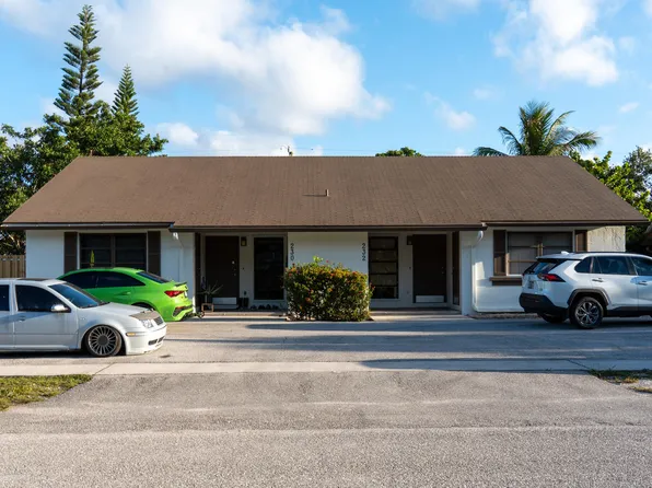 230 SW 1st St, Boca Raton, FL 33432