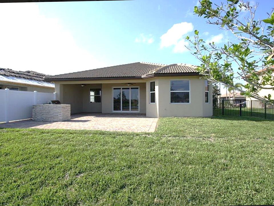 1st image of 5038 Manchia Dr