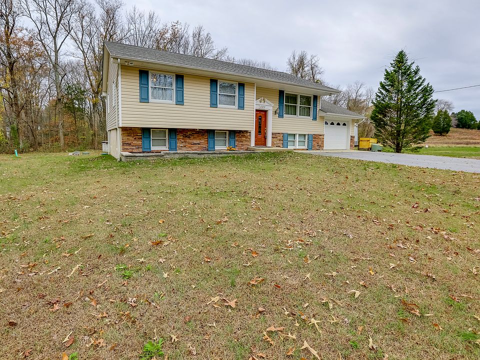 1st image of 3320 Beall Dr