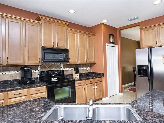 5th image of 8343 Moccasin Trail Dr