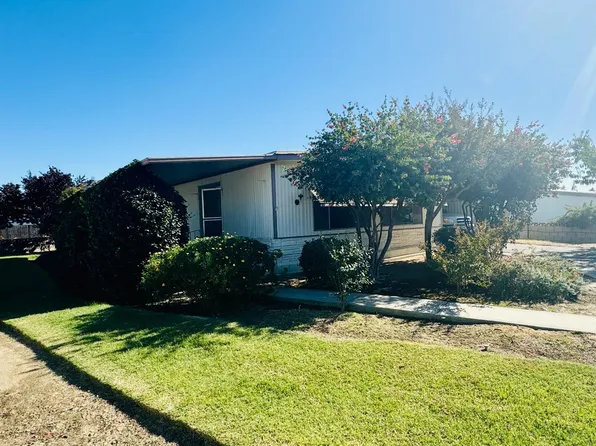 1701 Dinuba Ave Space 42, Selma, CA 93662