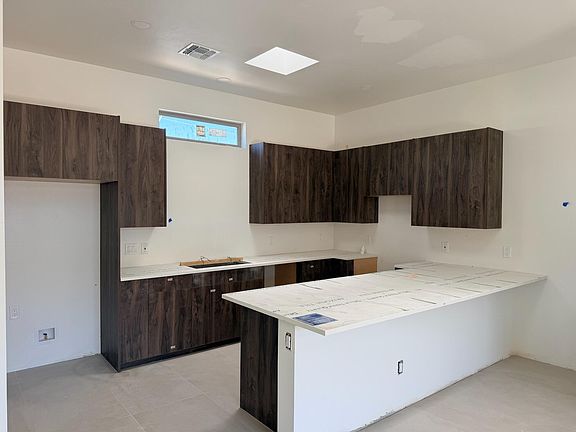 4th image of 4231 Vida Verde Ln NE