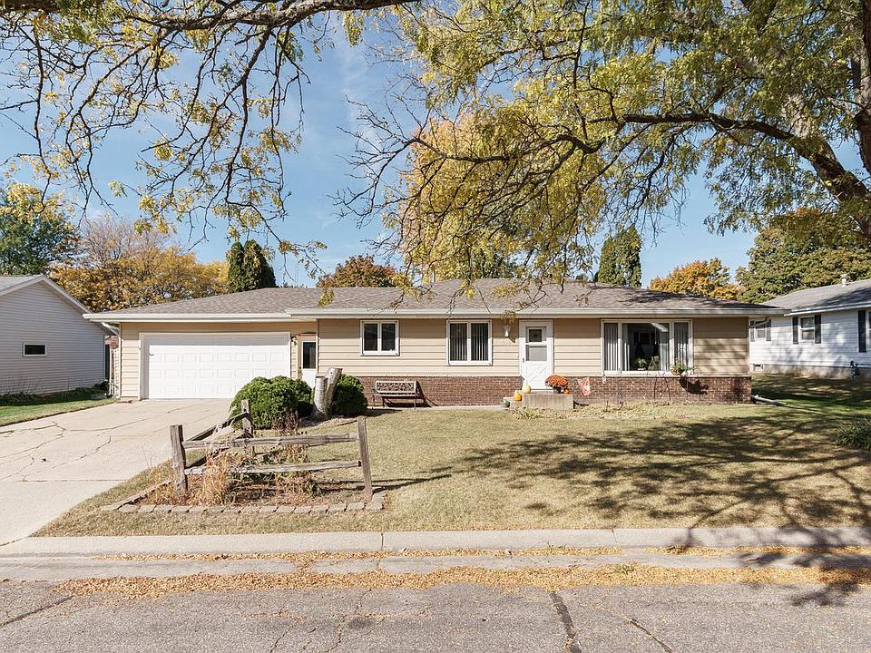 1st image of 414 Dorothy PLACE