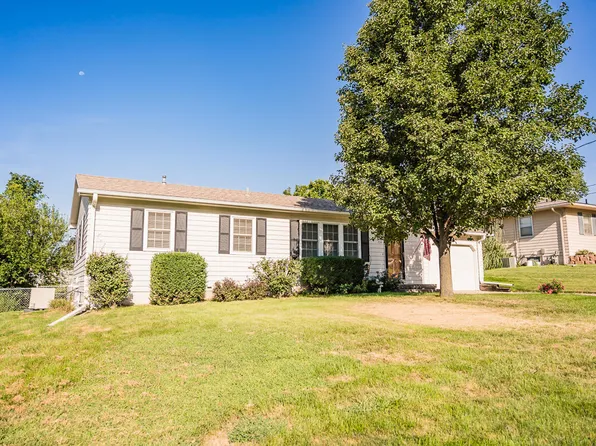 704 N Hazel St, Glenwood, IA 51534