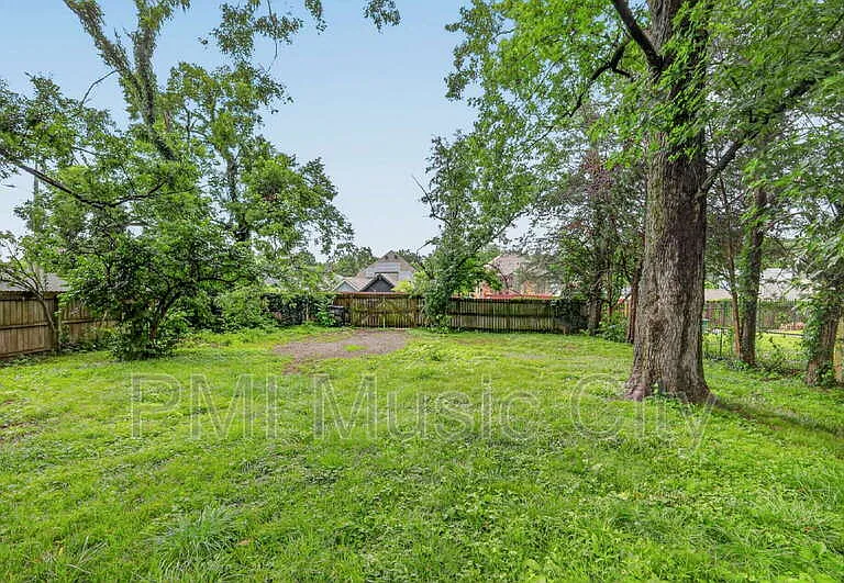 1609 Shelby Ave — Photo 31