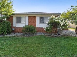 4628 Hillcrest Ave, Royal Oak, MI 48073
