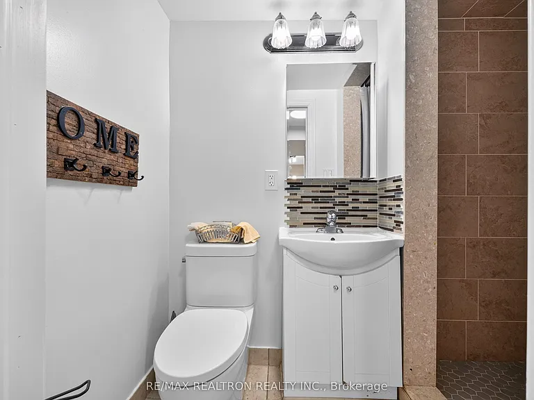 40 Carr Dr — Photo 14