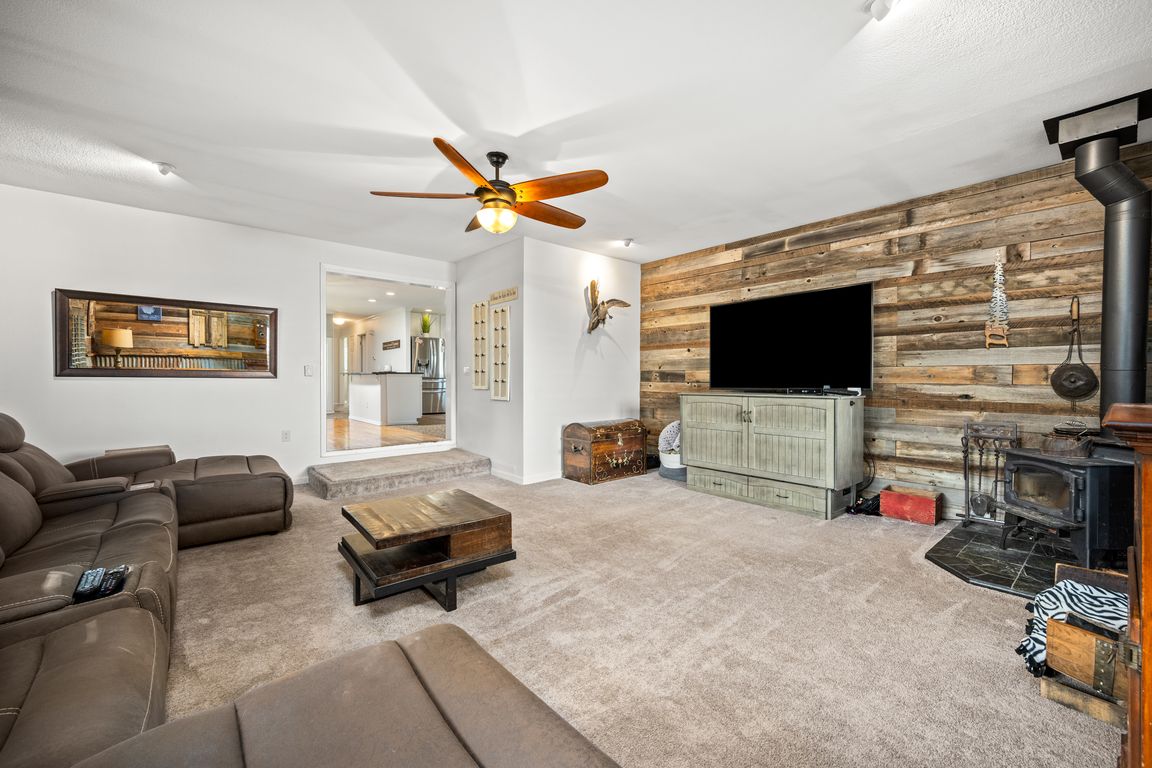 next background image