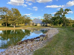 1036 Sherrill Ln, Lexington, TX 78947