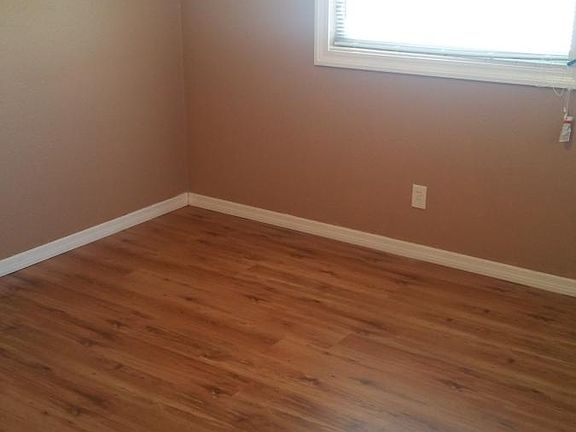 3rd image of 1664 Drew St