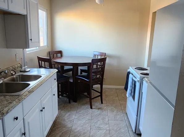 636 San Pedro Dr SE APT B, Albuquerque, NM 87108
