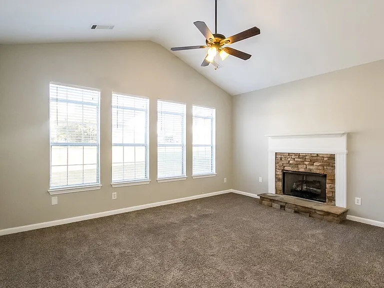 618 Brookwater Dr — Photo 3