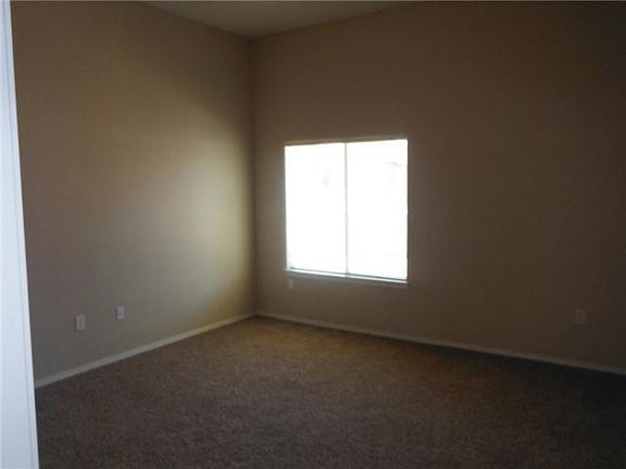 4th image of 5823 Laurensito St