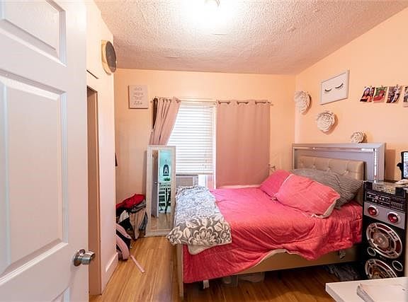 3rd image of 3032 N 31st St