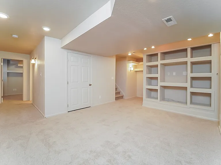 5924 S Wenatchee St — Photo 10