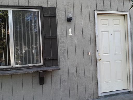 1st image of 482 Walker Ave APT 1