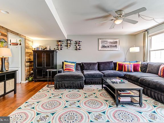 5th image of 1761 Sharwood Pl