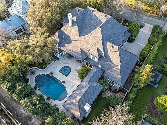 3rd image of 6122 Meadow Rd