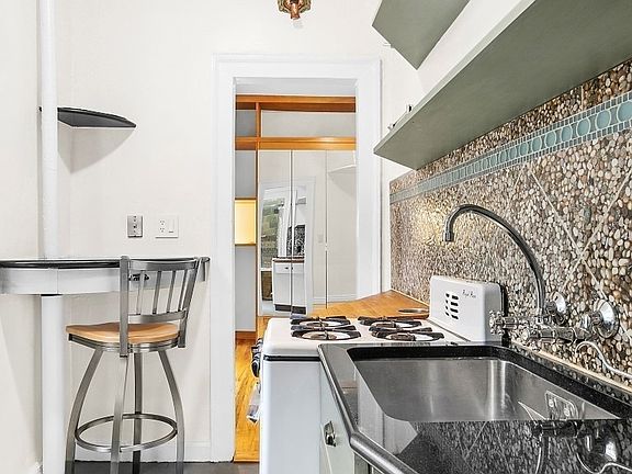 5th image of 145 W 12th St APT 6-4