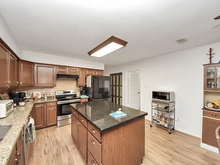 18 N Deerfoot Cir — Photo 20