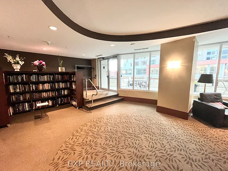 200 Rideau St #1002 — Photo 26