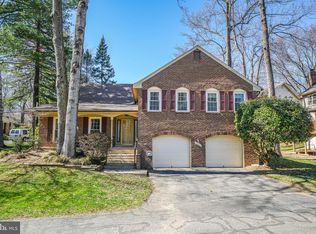 10713 Dundas Oak Ct, Burke, VA 22015