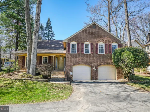 10713 Dundas Oak Ct, Burke, VA 22015