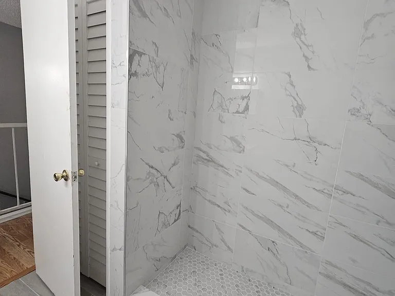 2832 Somerset Park Dr — Photo 8