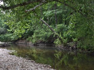 1913 Little Red River Rd, Marshall, AR 72650