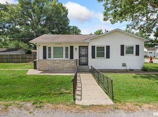 100 S 20th St, Herrin, IL 62948